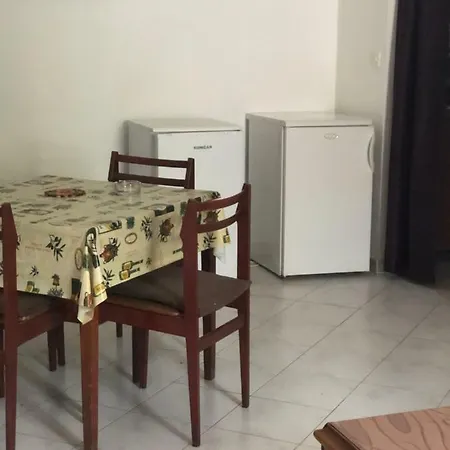 Apartment Apartman Mango Pula